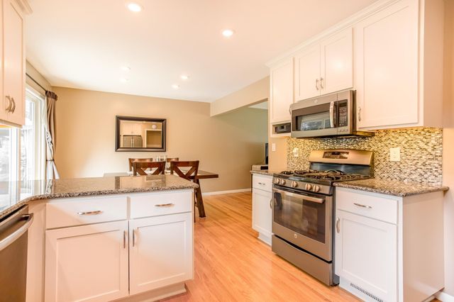 80 Logan Parkway NE, Fridley, MN 55432