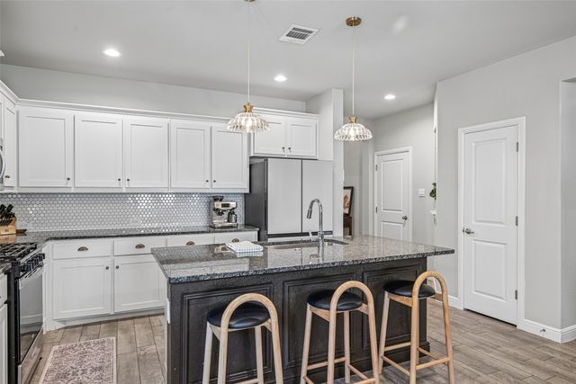 1306 Trailblazer Way, Northlake, TX 76247