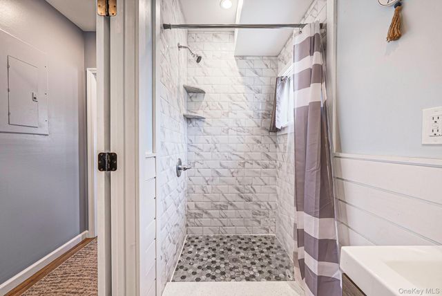 244 S Bayview Avenue, Amityville, NY 11701