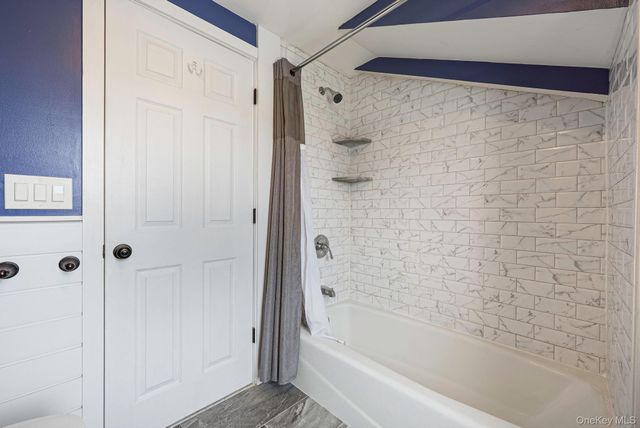 244 S Bayview Avenue, Amityville, NY 11701