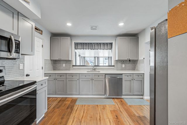 244 S Bayview Avenue, Amityville, NY 11701