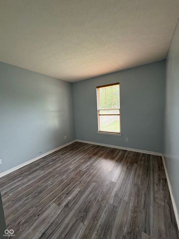 206 Meridian Gardens Lane, Indianapolis, IN 46217