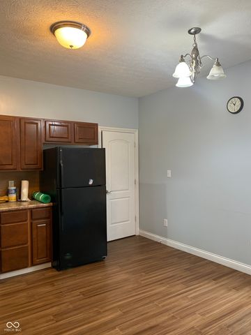 206 Meridian Gardens Lane, Indianapolis, IN 46217