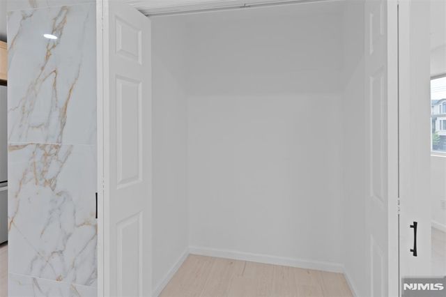 418 E Brinkerhoff Avenue, Palisades Park, NJ 07650