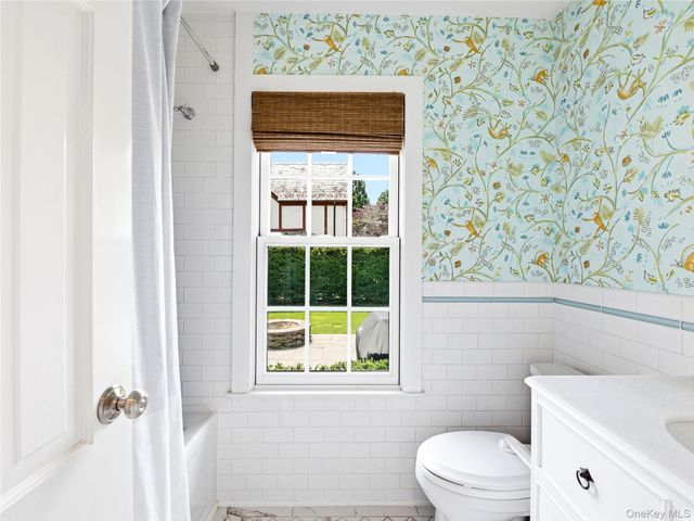 278 Stewart Avenue, Garden City, NY 11530
