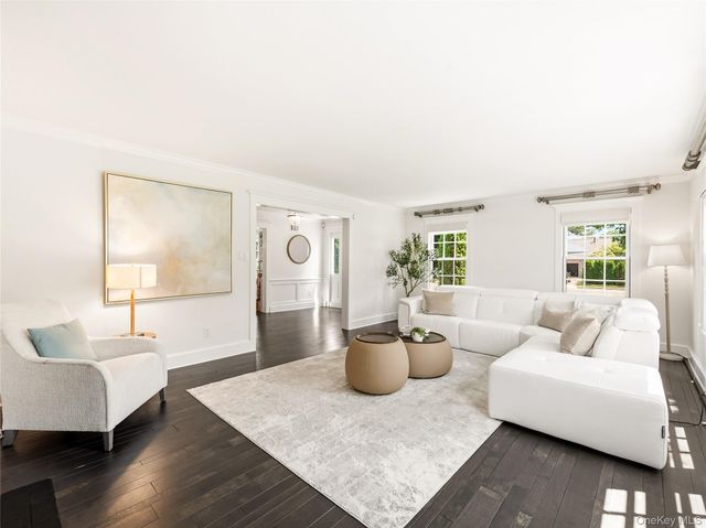 278 Stewart Avenue, Garden City, NY 11530