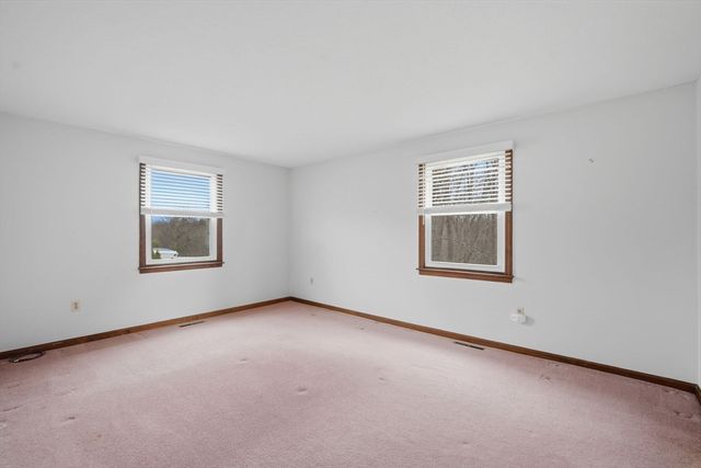 79 Porter Rd, East Longmeadow, MA 01028