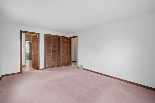 79 Porter Rd, East Longmeadow, MA 01028