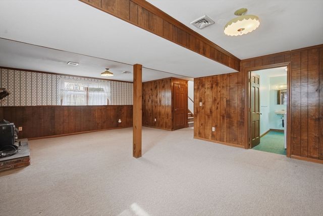 79 Porter Rd, East Longmeadow, MA 01028