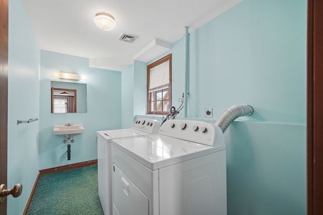 79 Porter Rd, East Longmeadow, MA 01028