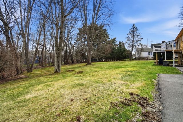 79 Porter Rd, East Longmeadow, MA 01028
