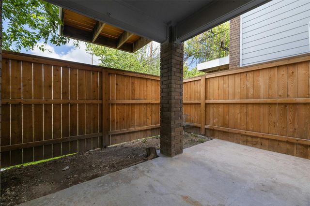 7635 Guadalupe ST 103, Austin, TX 78752
