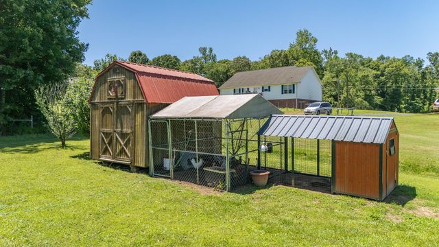 85 TWO BOYS RD, Savannah, TN 38372