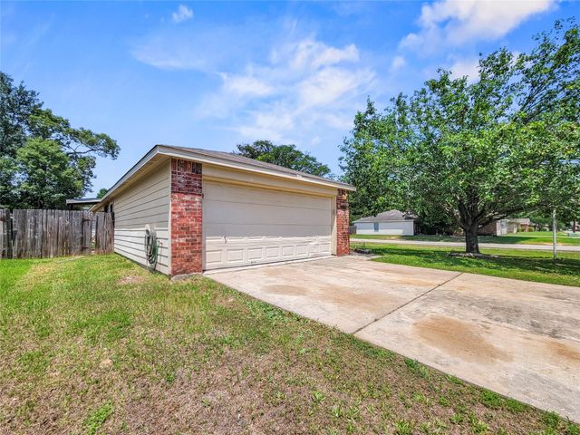 16393 Many Trees Lane, Conroe, TX 77302