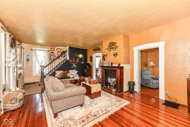303 Walnut Street, Greenfield, IN 46140