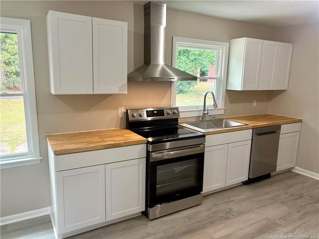 2658 Pine Springs Drive, Fayetteville, NC 28306