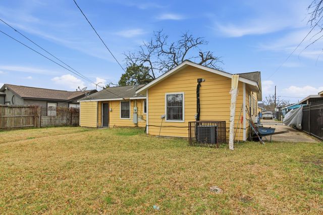 8906 Talton Street, Houston, TX 77078