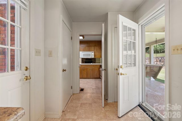 62 W Haywood Drive, Canton, NC 28716