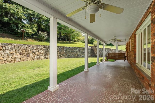 62 W Haywood Drive, Canton, NC 28716
