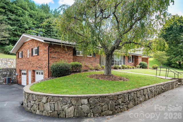 62 W Haywood Drive, Canton, NC 28716