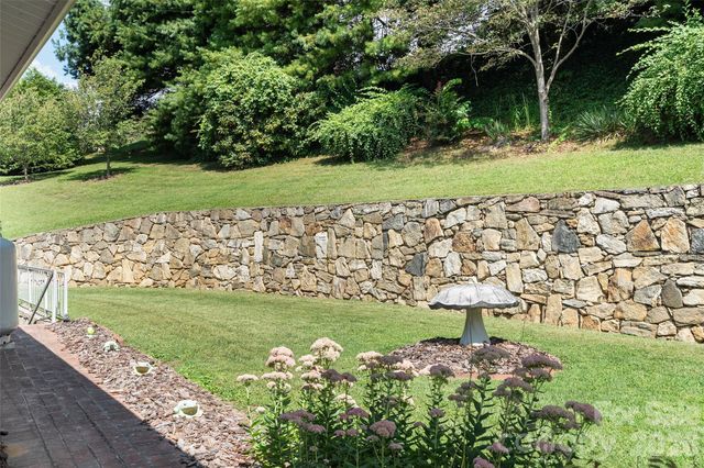 62 W Haywood Drive, Canton, NC 28716