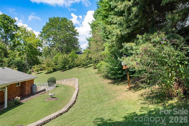 62 W Haywood Drive, Canton, NC 28716