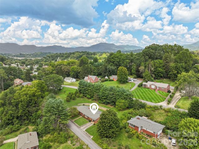 62 W Haywood Drive, Canton, NC 28716