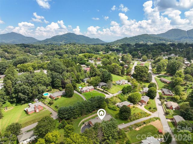 62 W Haywood Drive, Canton, NC 28716