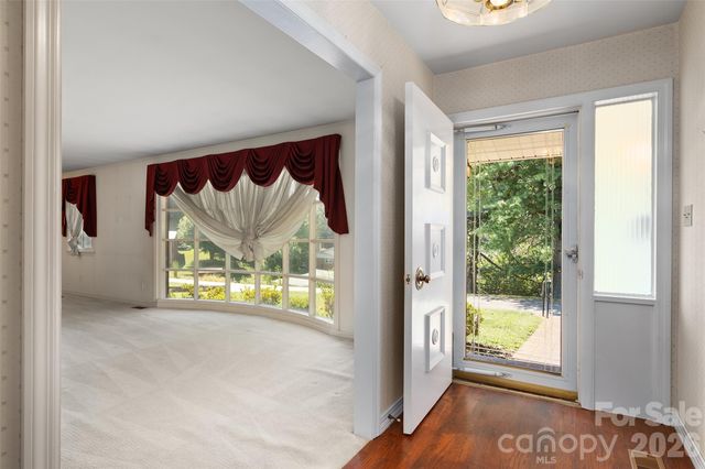 62 W Haywood Drive, Canton, NC 28716