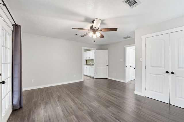 11120 Magnolia Drive, Plantersville, TX 77363