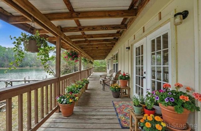 11120 Magnolia Drive, Plantersville, TX 77363