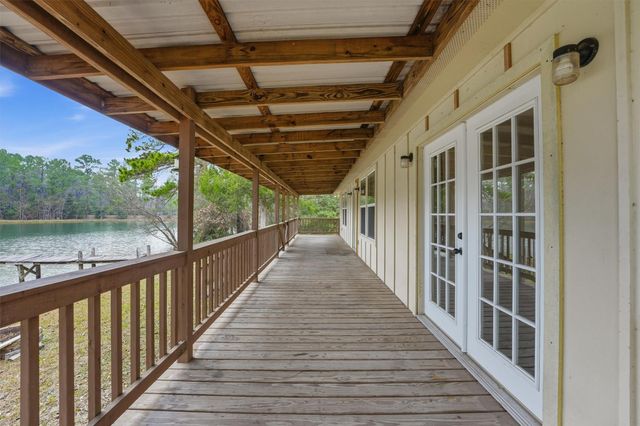 11120 Magnolia Drive, Plantersville, TX 77363