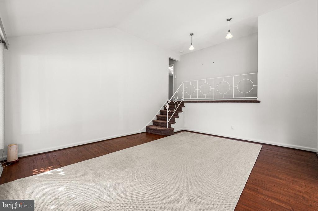 2243 CAMBRIDGE RD, BROOMALL, PA 19008 — photo 4