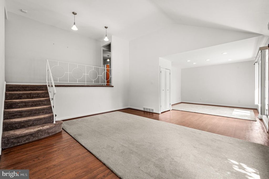 2243 CAMBRIDGE RD, BROOMALL, PA 19008 — photo 5