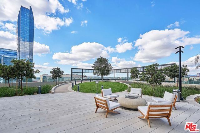 889 Francisco Street 1001, Los Angeles, CA 90017