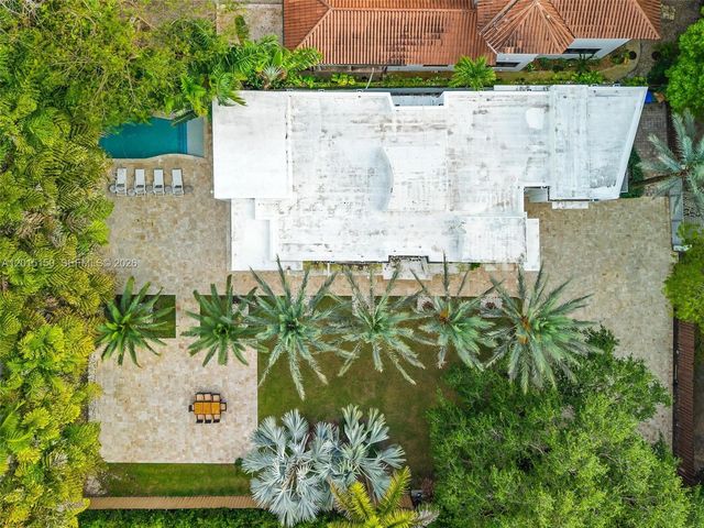 3917 S Le Jeune Rd -, Miami, FL 33146