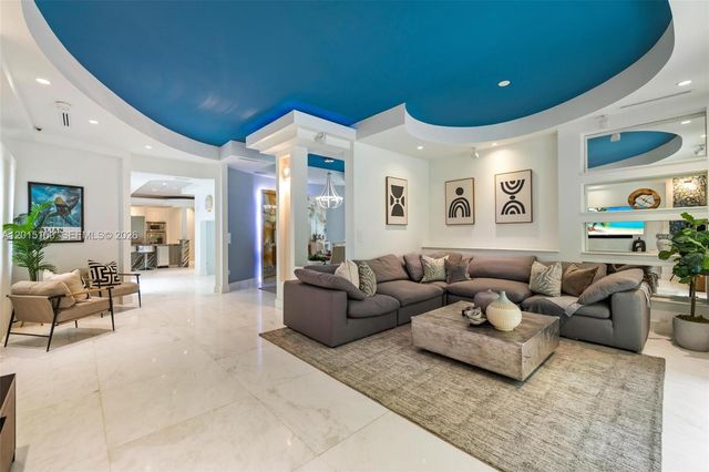 3917 S Le Jeune Rd -, Miami, FL 33146