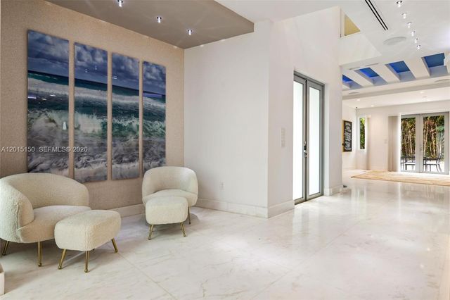 3917 S Le Jeune Rd -, Miami, FL 33146