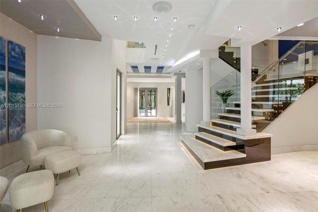 3917 S Le Jeune Rd -, Miami, FL 33146