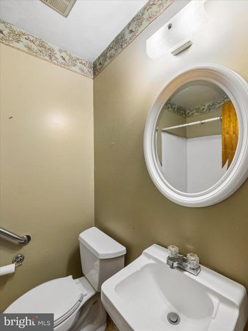 2455 ARDSLEY AVE, Glenside, PA 19038