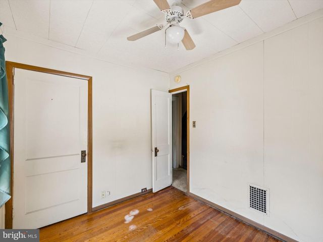 2455 ARDSLEY AVE, Glenside, PA 19038
