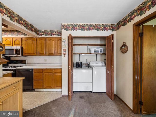 2455 ARDSLEY AVE, Glenside, PA 19038
