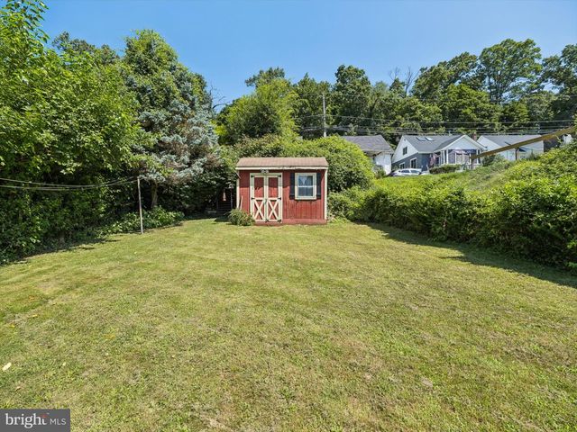 2455 ARDSLEY AVE, Glenside, PA 19038