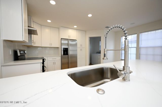 4632 CORRIENTES Circle N, Jacksonville, FL 32217