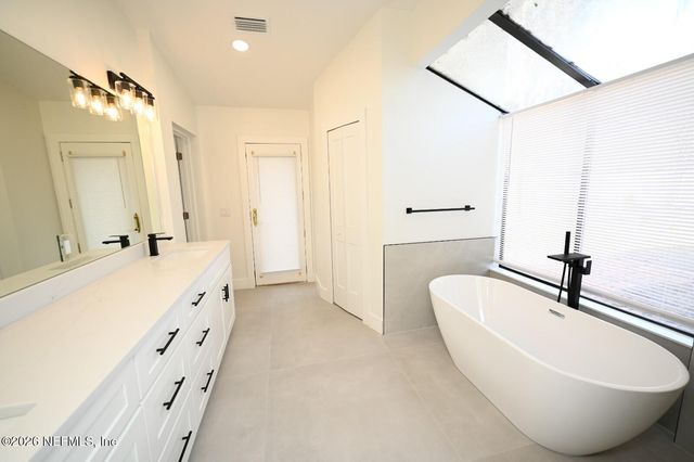 4632 CORRIENTES Circle N, Jacksonville, FL 32217