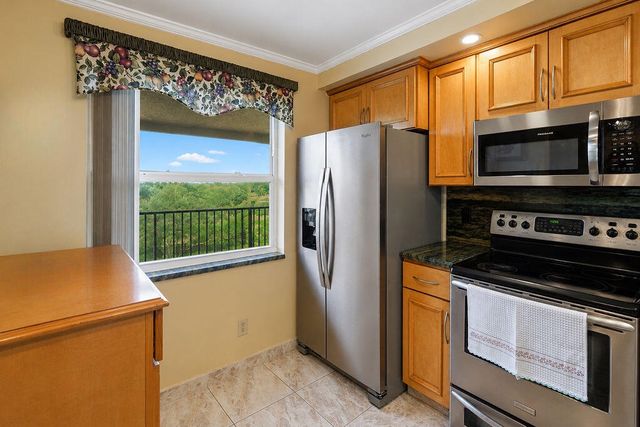 4091 Cypress Reach Court 403, Pompano Beach, FL 33069