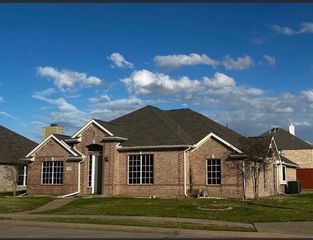 3844 Gillespie Drive, Carrollton, TX 75010