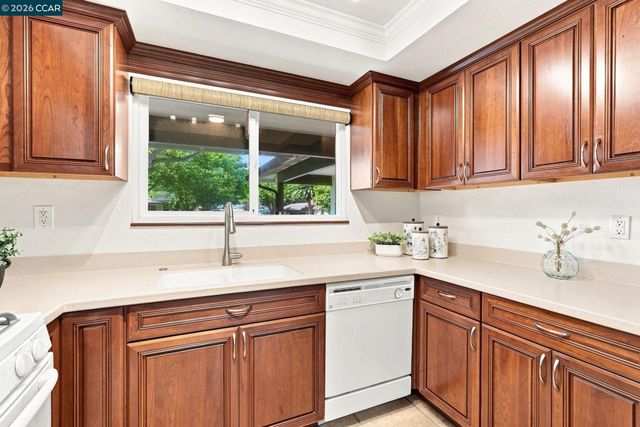 746 Leland Way, Livermore, CA 94550
