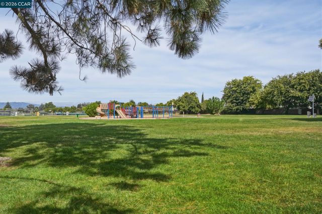 746 Leland Way, Livermore, CA 94550