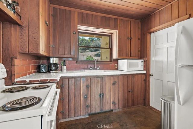 39813 Calle Carona, Green Valley, CA 91390